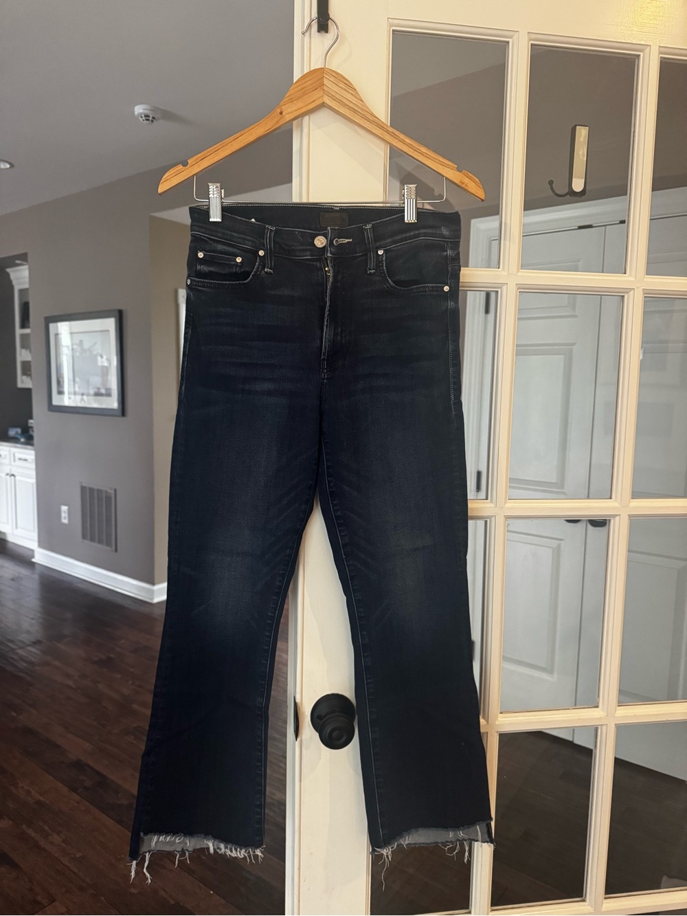 MOTHER The Insider Crop Step Fray Jeans in Tongue And Chic - Sz 29
